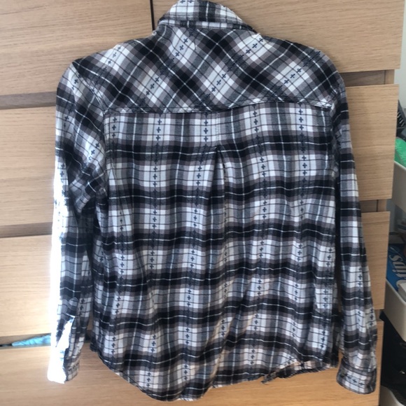 Plaid flannel shirt - Picture 2 of 2